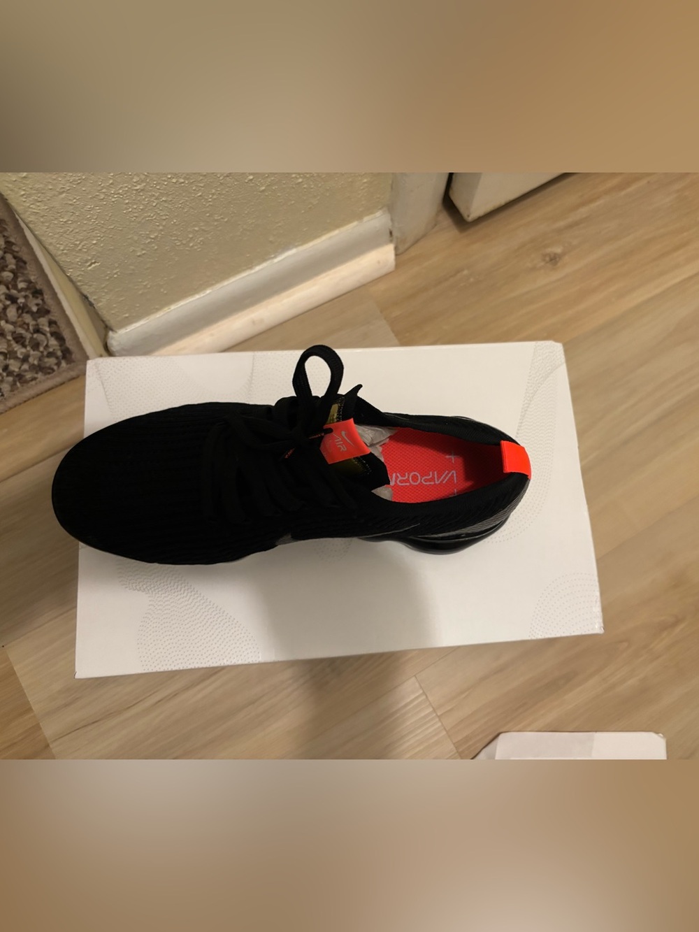 Nike Air Vapormax Flynit 3 - Picture 2 of 5